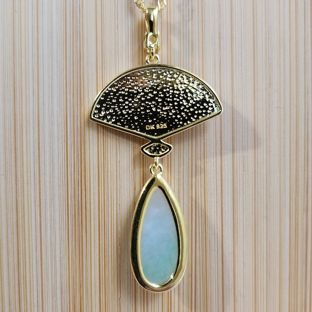 Pillowbook NIB 18k Yellow Gold Naural Jadeite & Zircon Pendant w/ 18" 925 Chain - Picture 7 of 8